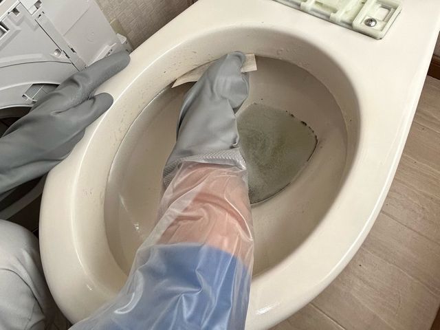 気になる尿石や黄ばみ、臭いの根元を除去！居心地のよい快適空間にしませんか？