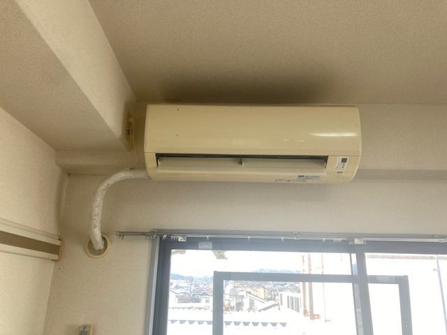 エアコンの取り外し