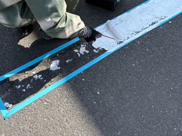 区画線の引き直しでトラブル回避｜駐車場ラインを見やすく引き直します