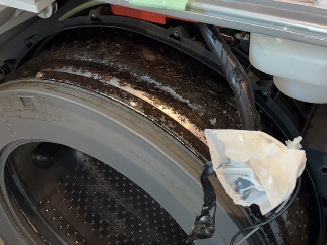 元お笑い芸人が笑顔あふれる時間をお約束！丁寧に隅々までクリーニング！