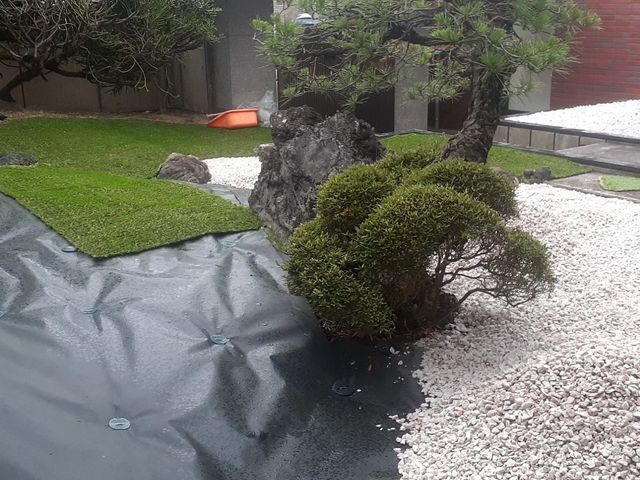 砂利敷きならお任せ下さい！お客様が納得行くまでお付き合いします！