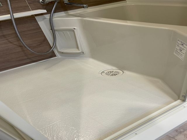 【徹底的に清掃】丁寧かつこだわりがモットーの空室クリーニング。床ワックス込み！