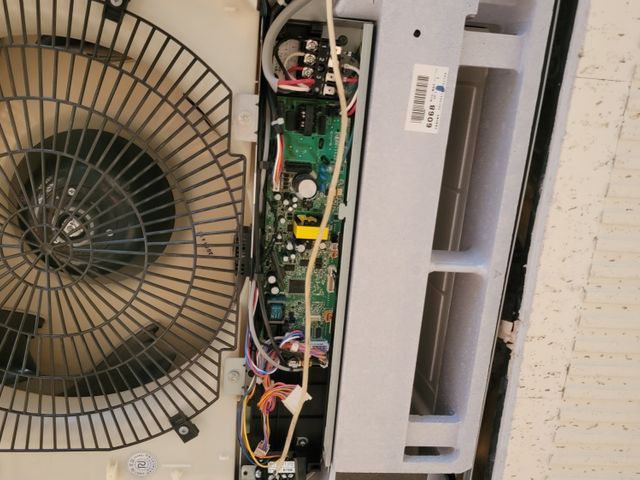 エアコンクリーニング・エアコン洗浄(天井埋込)