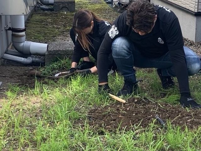 暑い・キツい・面倒な草むしりはUHandに丸投げ！庭の爽快リセットお約束