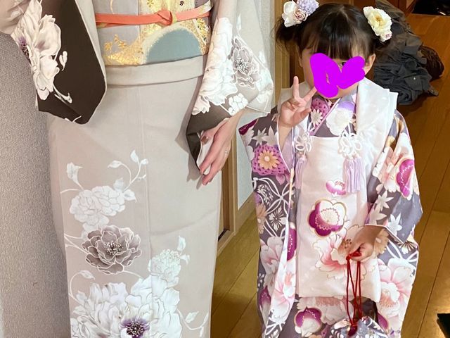 20年以上の経験に裏打ちされた、美しさと着心地の良さを両立させる丁寧な着付け。