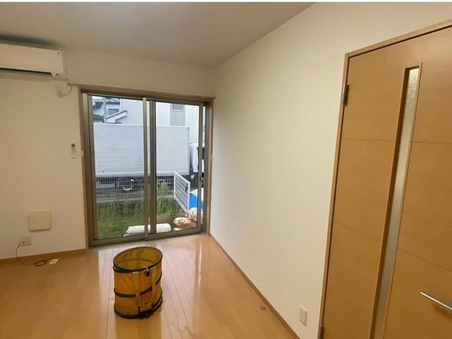 壁紙クロス、クッションフロアの貼り替え承りますサービスの画像