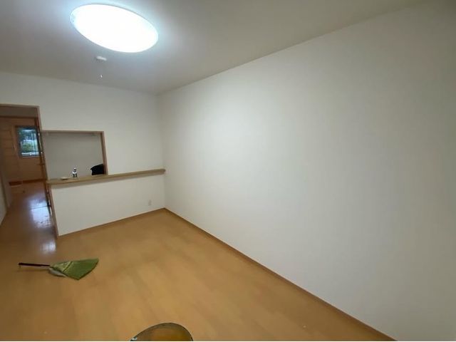 壁紙クロス、クッションフロアの貼り替え承りますサービスの画像