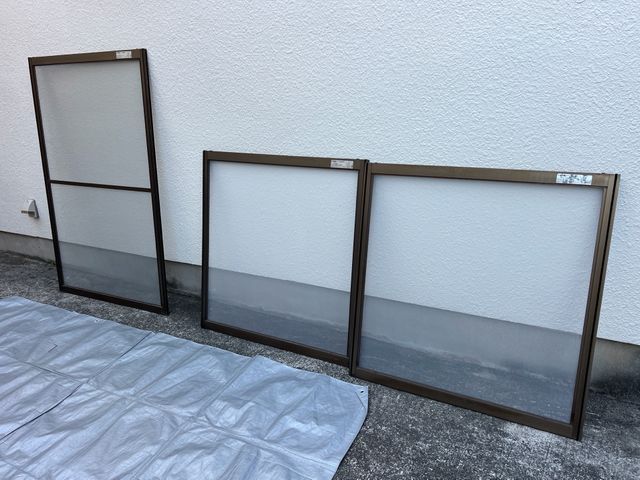 この機会に網戸新しくしてみませんか？(都内の場合は複数枚からお受け致します！！)