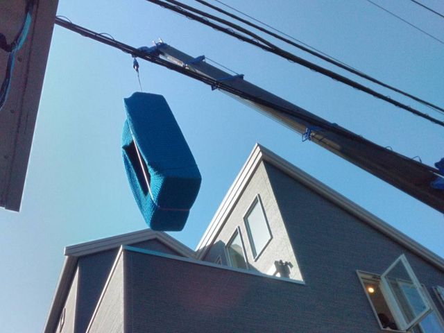 熟練のクレーン技術で不可能を可能に！安心の保険完備輸送