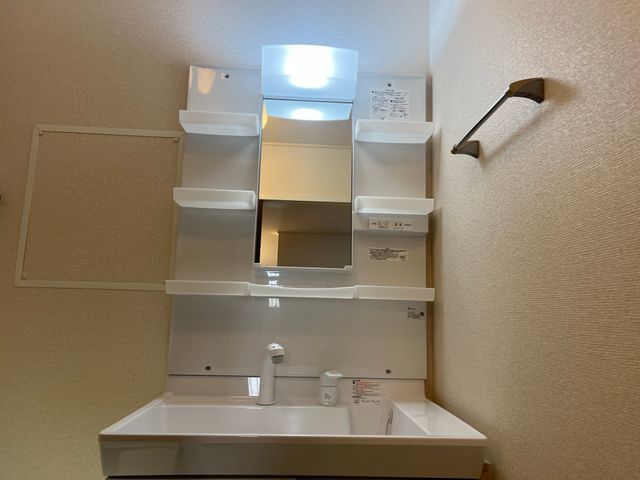 長年愛用されていた洗面化粧台の交換