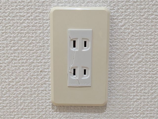 【即日相談OK】コンセント・スイッチ修理（交換）｜有資格者が直接訪問・安心施工
