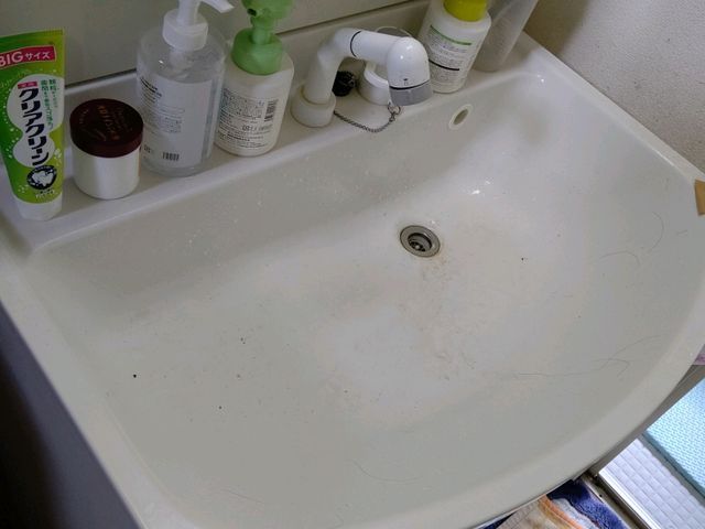 洗面所を明るくして、日々の生活も豊かにしましょう！気持ちも心も軽やかに！