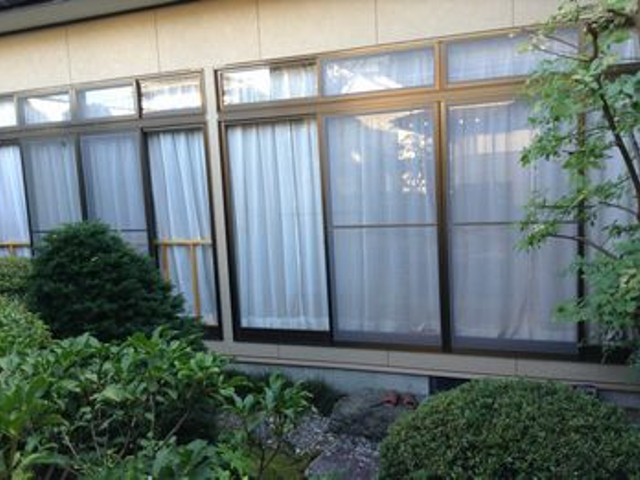 安心のガラス・サッシ・網戸クリーニング！