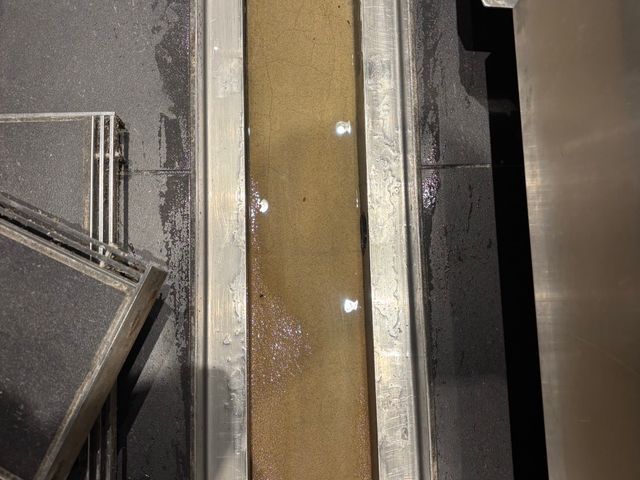 大手仕込みの確かな技術！作業前後の写真報告付き、養生を徹底した排水管洗浄