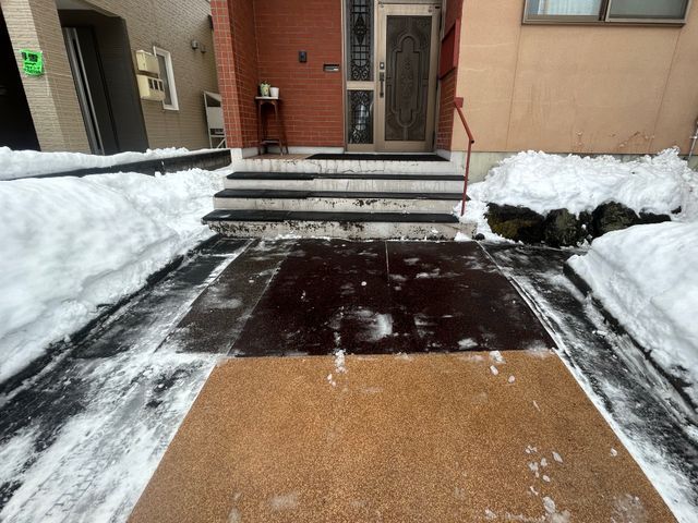 【急な雪に即対応！】 玄関前・駐車場雪かきを30分からお手軽に