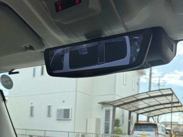 デジタルインナーミラー取り付け致します