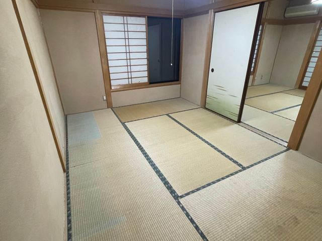 大変な事全ておまかせ下さい。残置物、分別、捜索物、大型家財、遺品整理士２名在籍サービスの画像