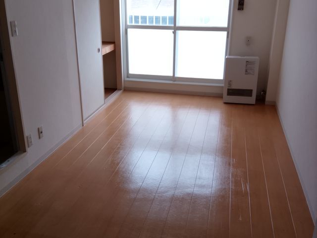 「ゴチャゴチャしすぎてどうしたら？」そのお部屋、古物商が仕分けて片付けます。