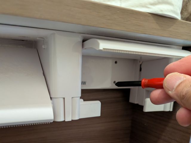 《トイレットペーパーホルダーの交換・取り付け》はお任せ下さい！