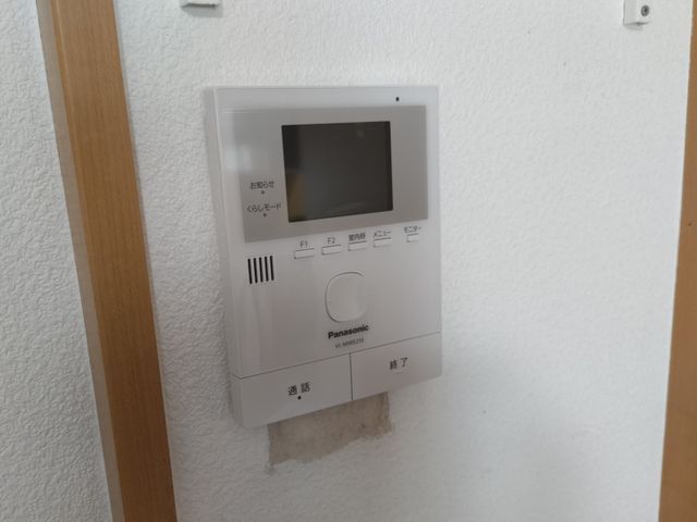 声しか聞こえないドアホンからモニター付きの新しいインターホンに交換しませんか？