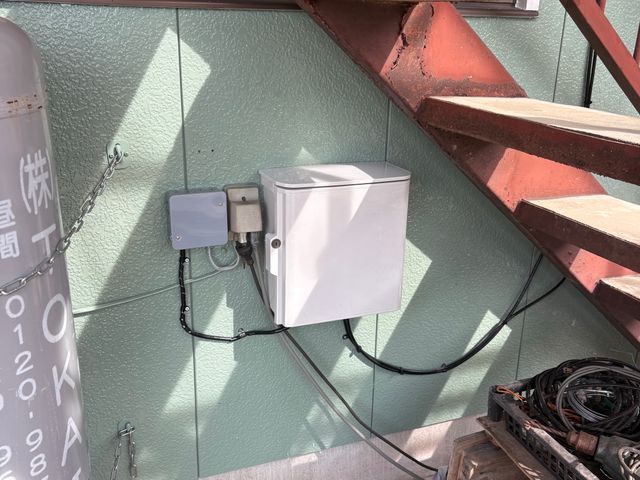 テレビ端子のない部屋にテレビが見れるように増設いたします。テレビ端子の交換。