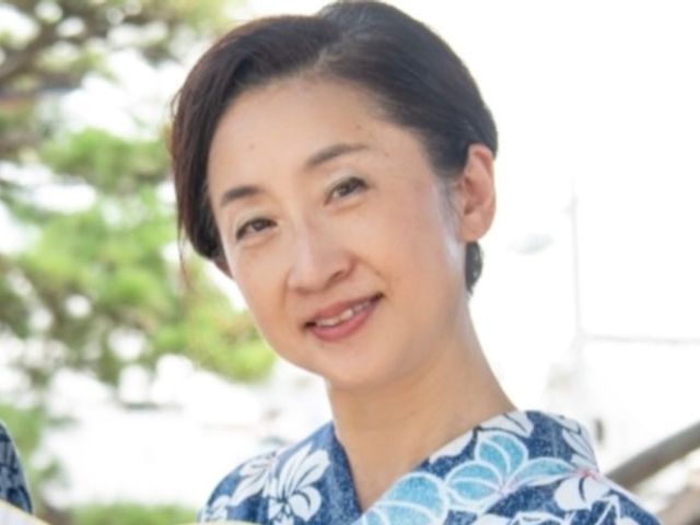 訪問着、振袖、卒業袴（8.000円）七五三（親子セット価格）承ります。ヘア相談