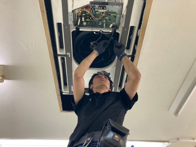 【保険加入済み◎】家庭用業務用エアコン修理