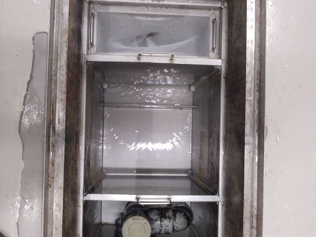 大手チェーン店の清掃経験あり！夜間や早朝でも対応可能！定期清掃◎