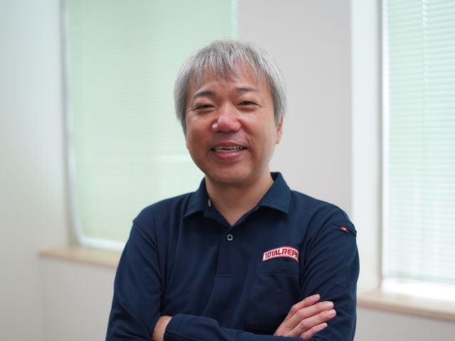 時間外、土日祝も対応！木部ドアの傷ならお任せください。保険も加入済みで安心。