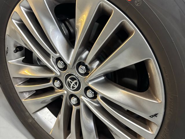 時間外でも対応可能！出張パンク修理！自動車整備士の私が丁寧に対応いたします。