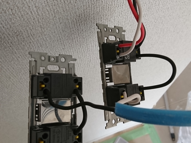 八戸市にて対応 電気工事士在籍 完全自社施工で 責任を持ってご対応いたします でんきのタスカルのコンセント増設 電気スイッチの修理 交換 移動 くらしのマーケット