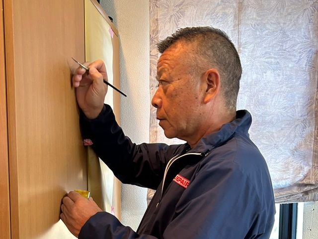 【室内ドア陥没穴リペア】☆外注一切無しプロのリペアマンがお伺い致します！