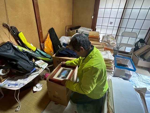 遺品整理士が丁寧に、ご家族様の思い出整理をお手伝い致します。　年内も出来ます！！サービスの画像