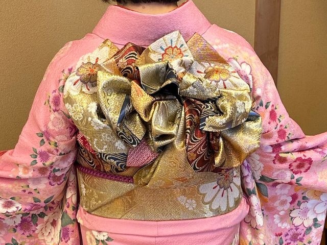 出張ヘアメイクand着付け☆卒業式卒園式お問い合わせください☆