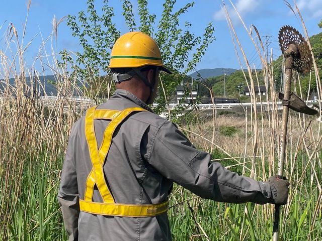 草刈り｜空き地・空き家対応｜回収まで一括｜見積無料