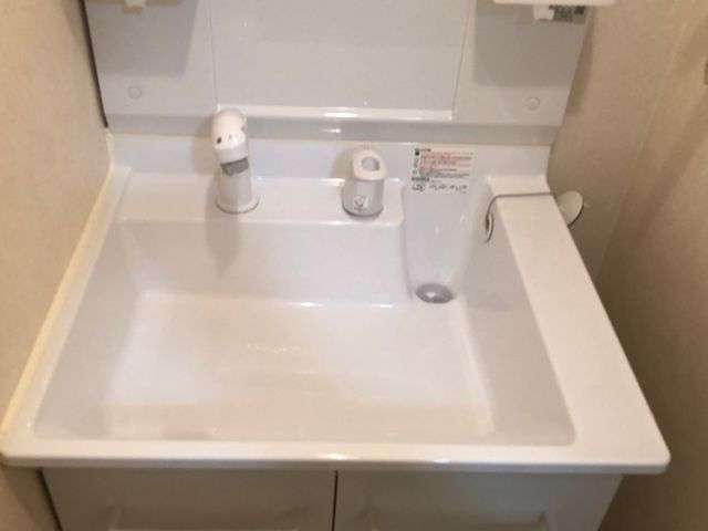 水垢、歯磨き粉、皮脂、カビ完全洗浄！ピカピカにします！