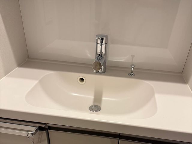 洗面所クリーニング｜水垢・皮脂汚れ・鏡のくもりを徹底洗浄