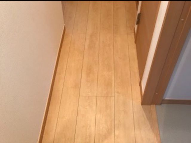 床リフォームならお任せ！お部屋の印象が激変！経験豊富な職人が床の貼り替に伺います