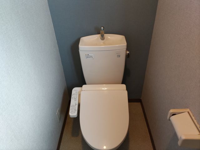 過ごしやすい空間を演出　剥がせる壁紙・アクセントクロス張り