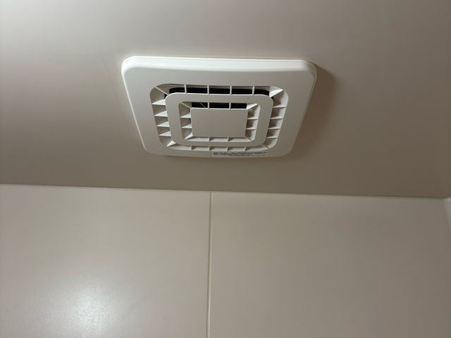 浴室の換気扇交換、新設。壁付けでも天井でもなんでもお任せ下さい！