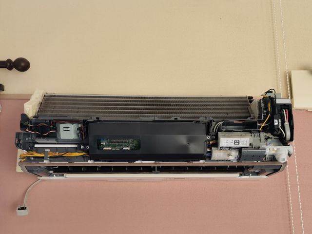 【鉾田発】素早く丁寧な作業をお約束◎古いエアコン◎地域密着型◎作業外注一切なし◎