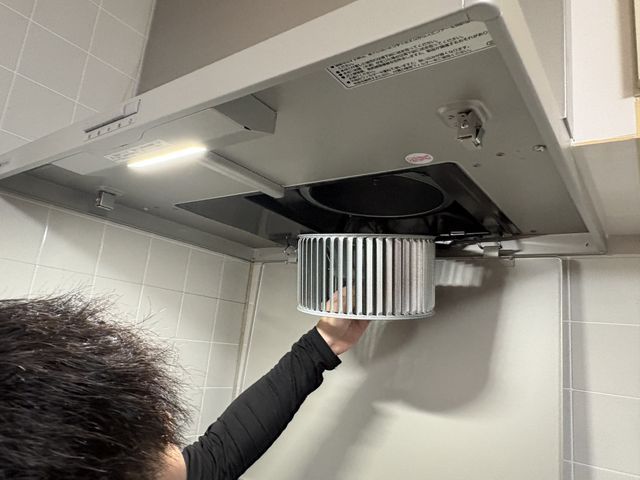 嫌な油汚れを一掃します！