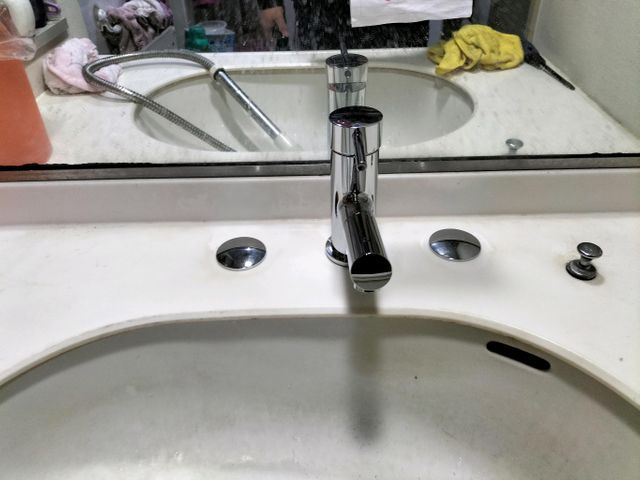 業歴15年の実績◎明朗会計◎損害保険加入済※収納内底板の漏水補修も相談可能です！