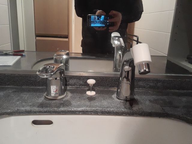 業歴15年の実績◎明朗会計◎損害保険加入済※収納内底板の漏水補修も相談可能です！