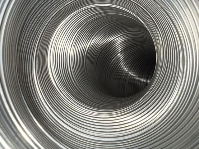 【住居宅向け】浴室トイレ洗面所換気扇・外の換気口などのダクト汚れを徹底除去！！