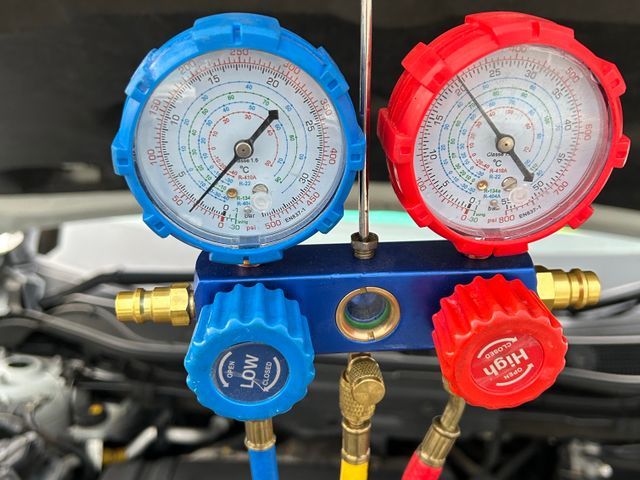 夏本番！！エアコンの効きがなんか弱いかもと思ったらまずはガス補充してみませんか