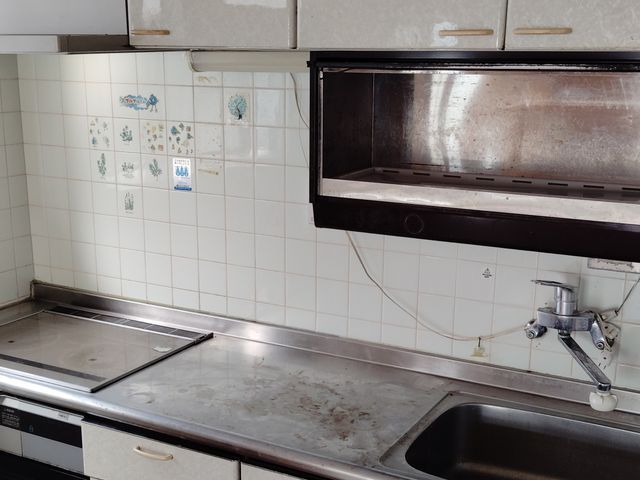 【徹底洗浄】水回り２点セット（キッチン、レンジフード）