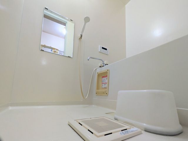 ☆年末の大掃除☆気持ちよく過ごせるお風呂に！隙間の汚れも、天井の汚れも！