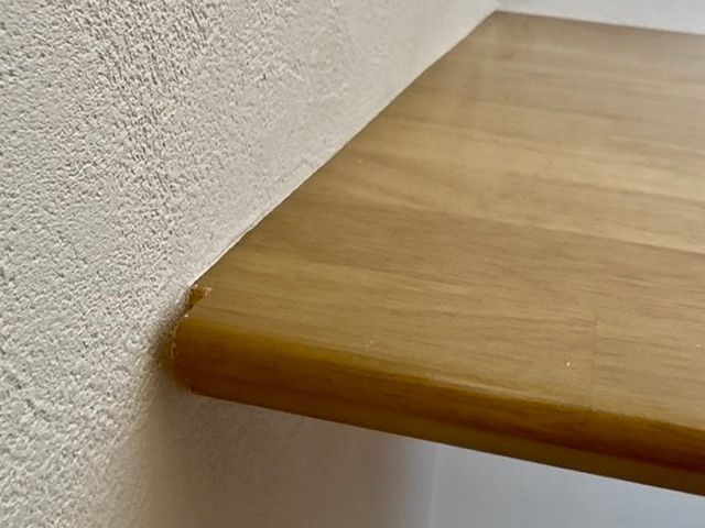 テーブル、椅子などのキズもお任せ下さい。私が責任を持って対応させていただきます。