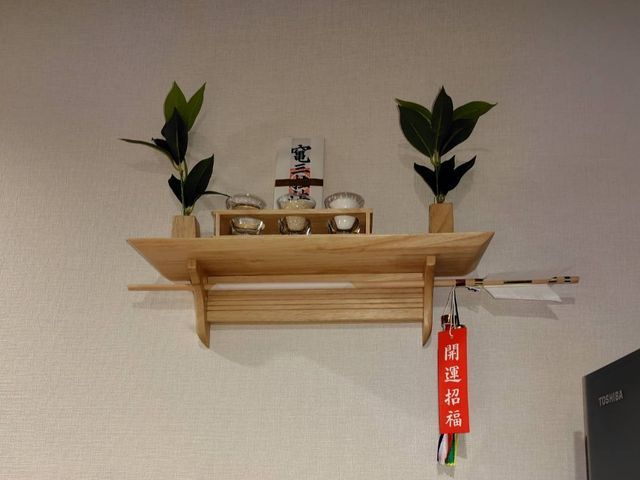 神棚の取付、お任せ下さい。